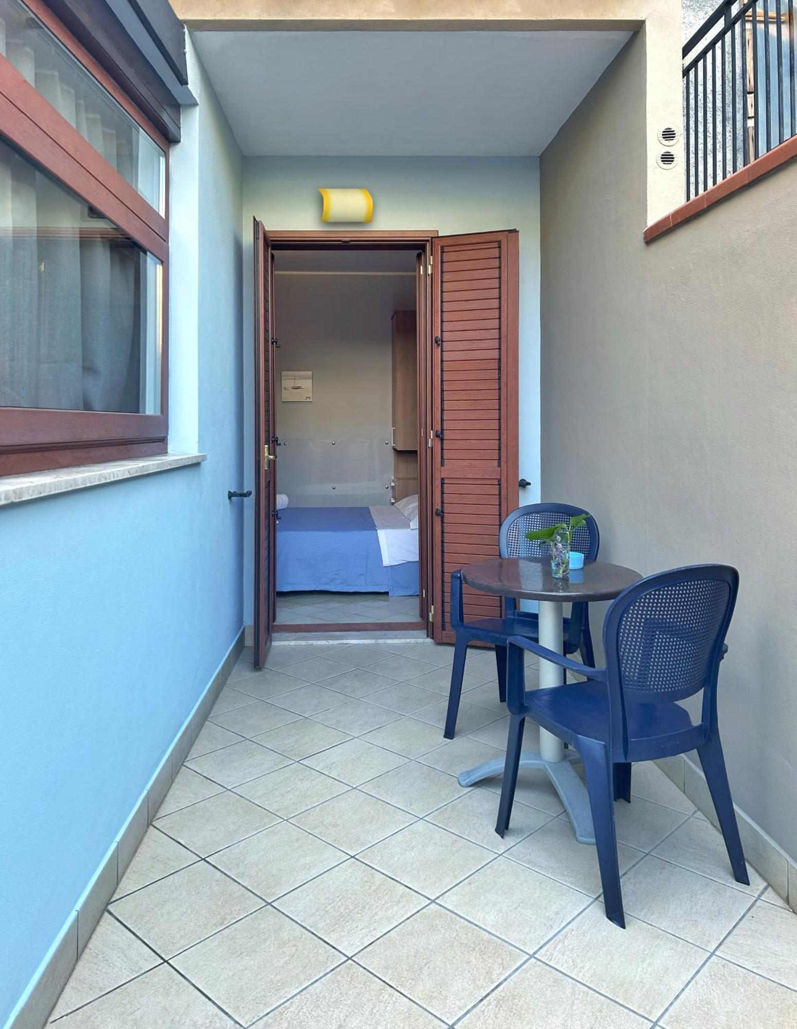 La Piazzetta Panzió Giardini-Naxos Kültér fotó