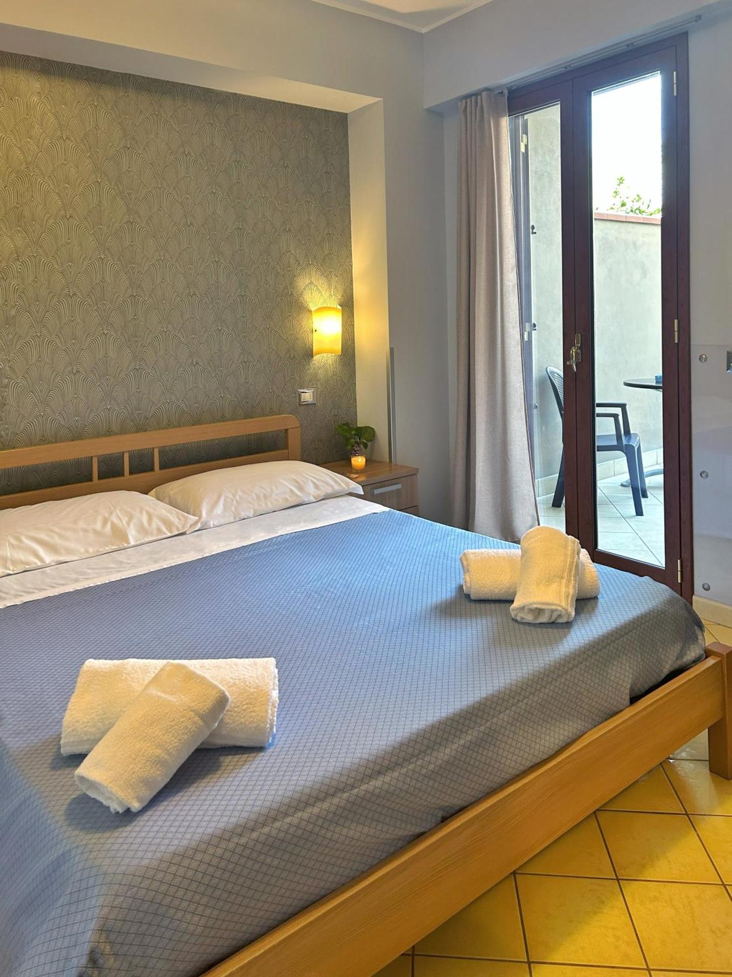 La Piazzetta Panzió Giardini-Naxos Kültér fotó