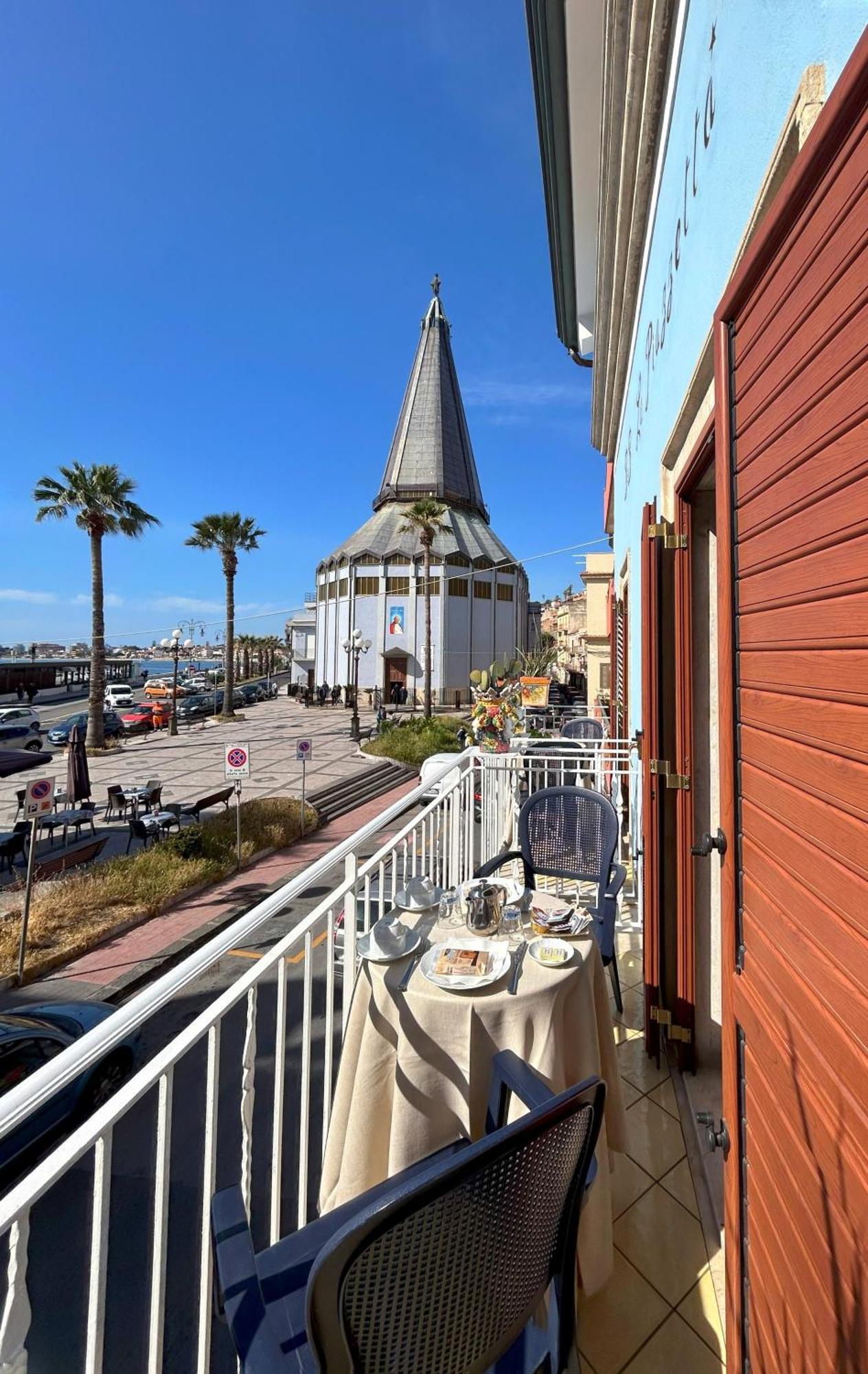La Piazzetta Panzió Giardini-Naxos Kültér fotó