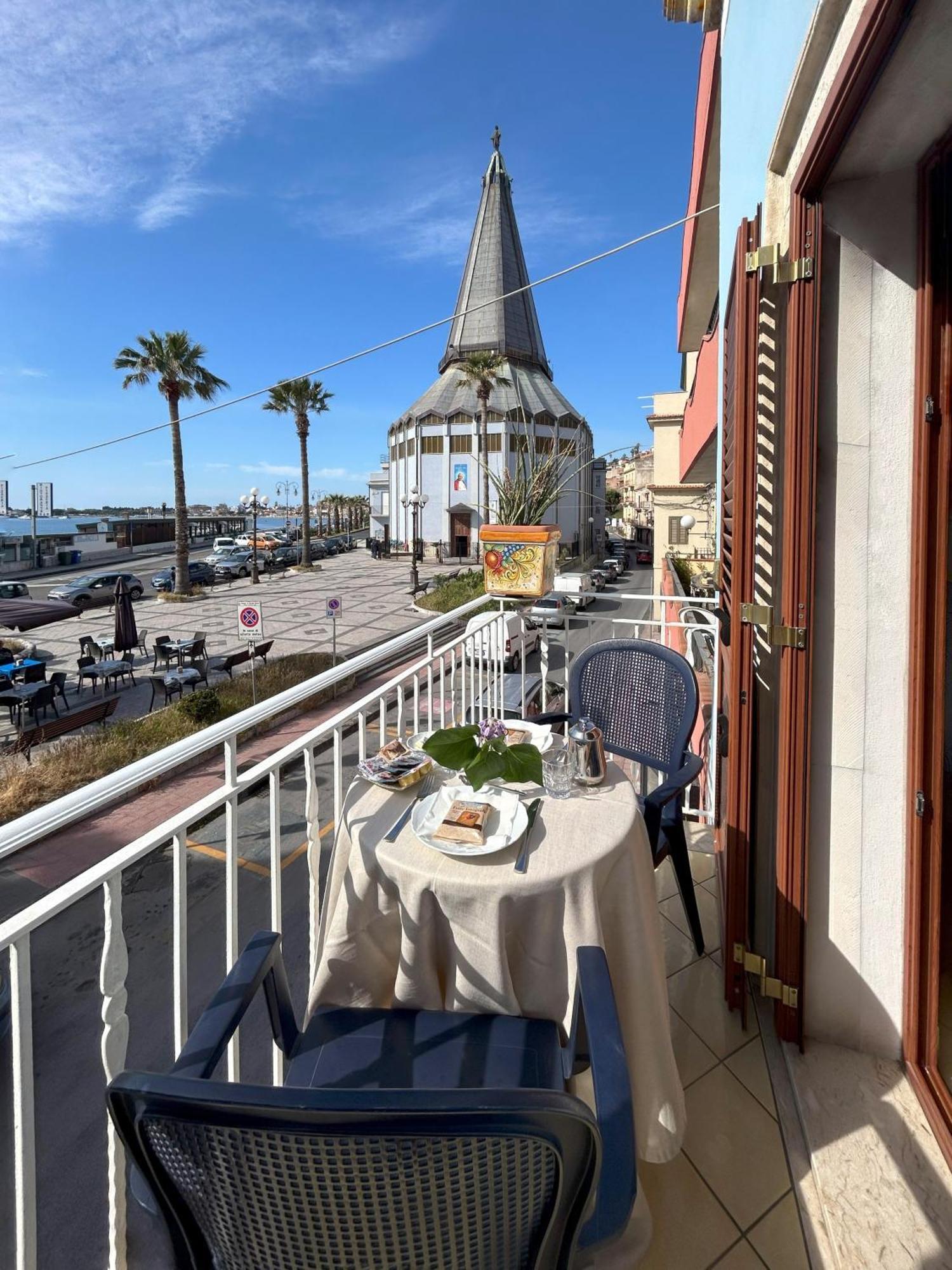 La Piazzetta Panzió Giardini-Naxos Kültér fotó